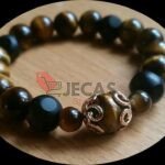 BRACELET .