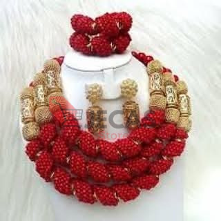 STONE BEADS NECKLESS SET