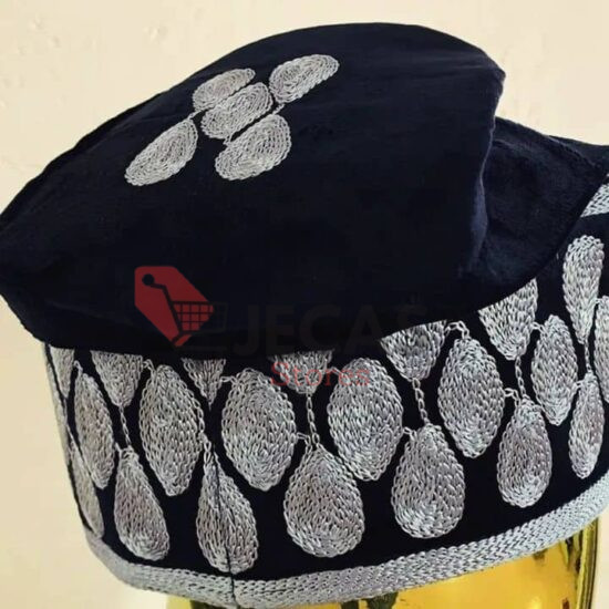 TRADITIONAL OUTFIT CAP